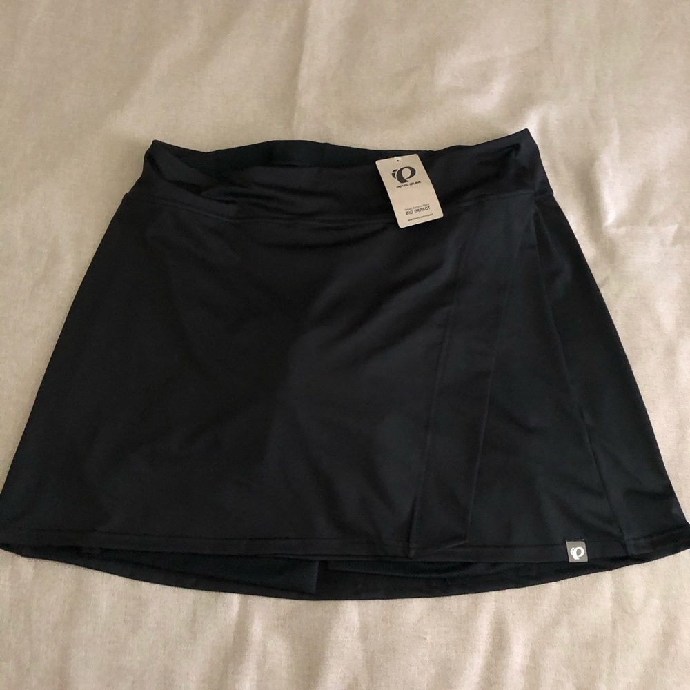 New Pearl Izumi cycling skirt